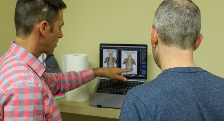 How Do I Choose the Right Chiropractor Near Me?